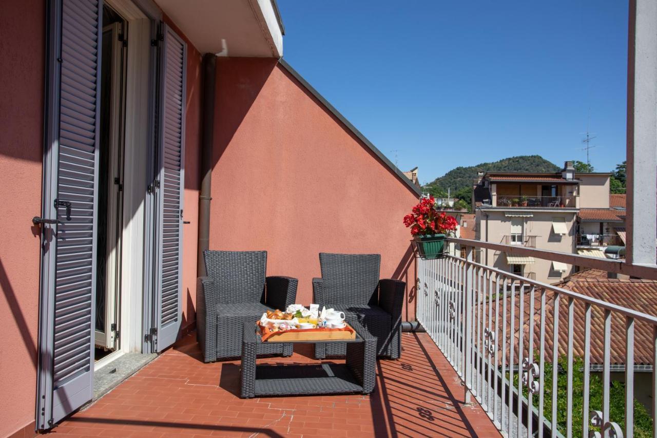 Hotel Dei Tigli Angera Buitenkant foto