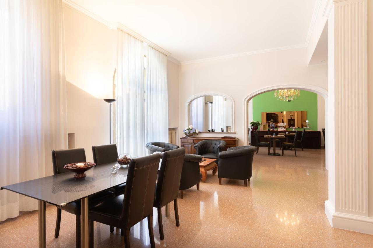 Hotel Dei Tigli Angera Buitenkant foto
